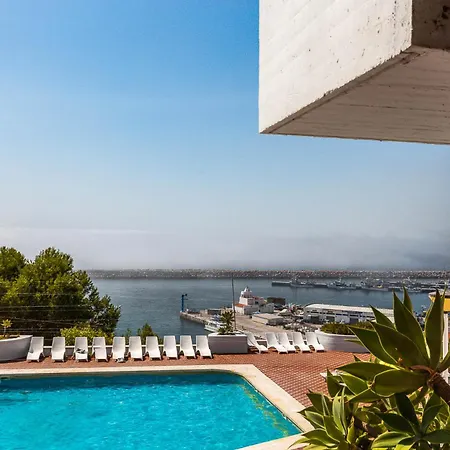 Blue Port Terrace - Comfort, Style, Pool, Ocean Views Appartement